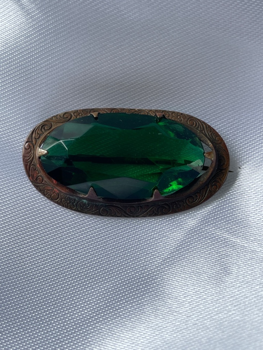 Vintage Art Deco Emerald Green Glass Brooch | Czech Bohemian Statement Pin 🍃